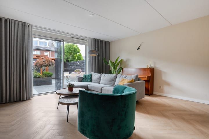Tussenwoning te koop: Marxveldstraat 13, Zwolle