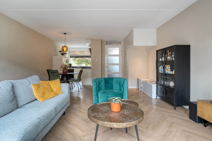 Tussenwoning te koop: Marxveldstraat 13, Zwolle