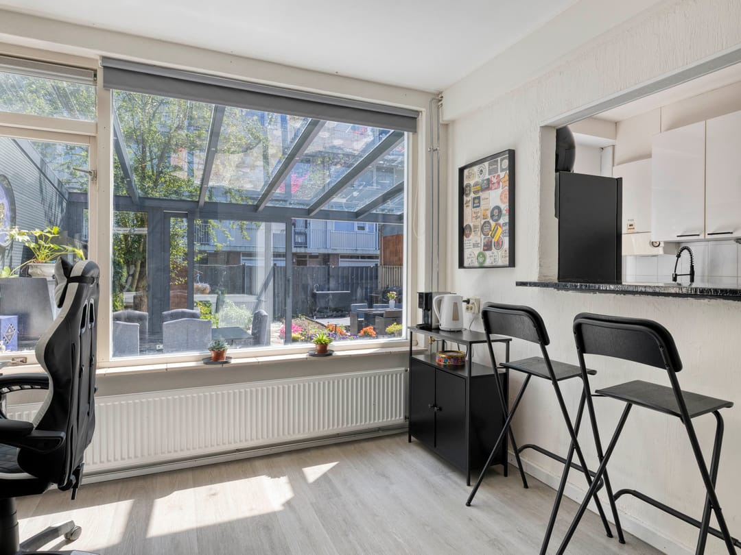 Photo 11 of W.H. Vliegenstraat 85
