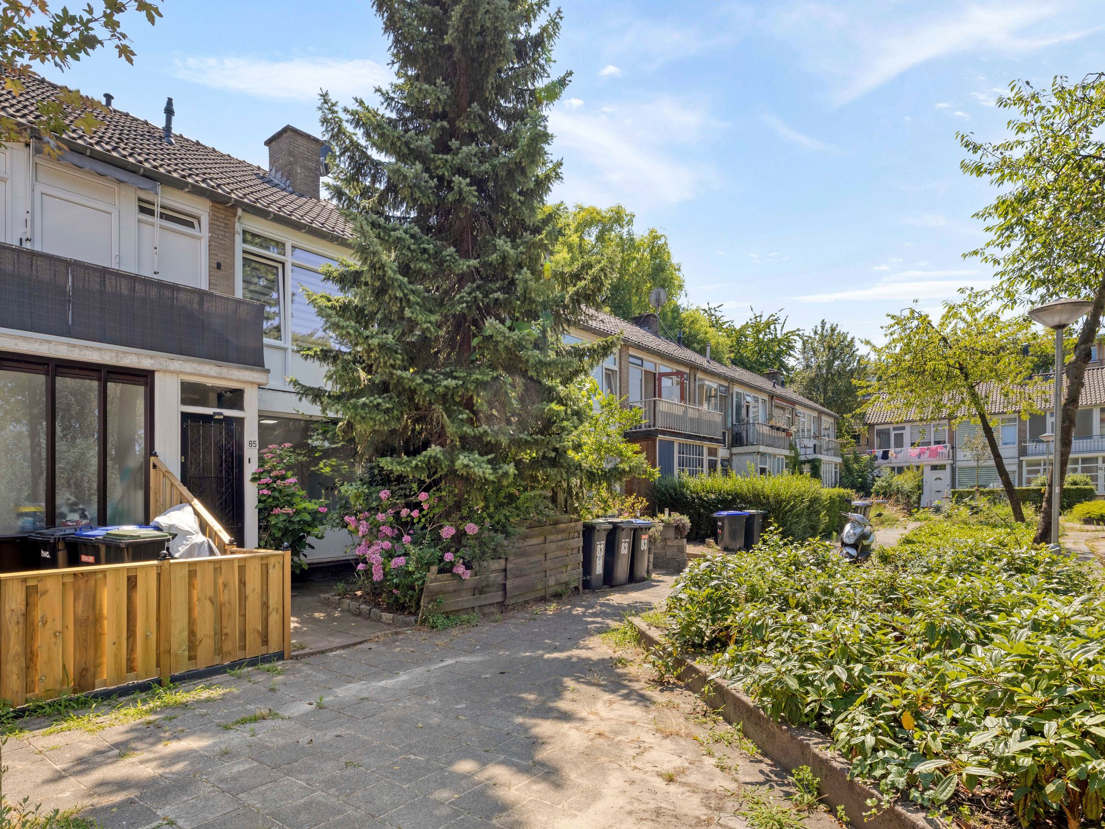 Photo 30 of W.H. Vliegenstraat 85
