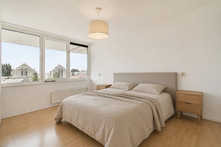 Appartement te koop: Borneolaan 217, Amsterdam