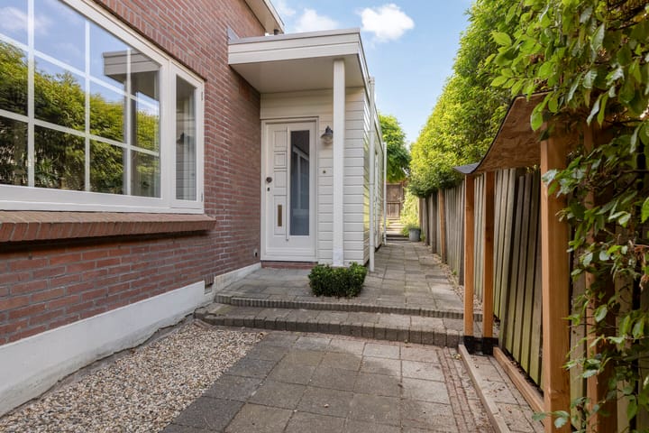 Twee-onder-één-kap te koop: Schoolstraat 23, Nieuwerkerk Aan Den Ijssel