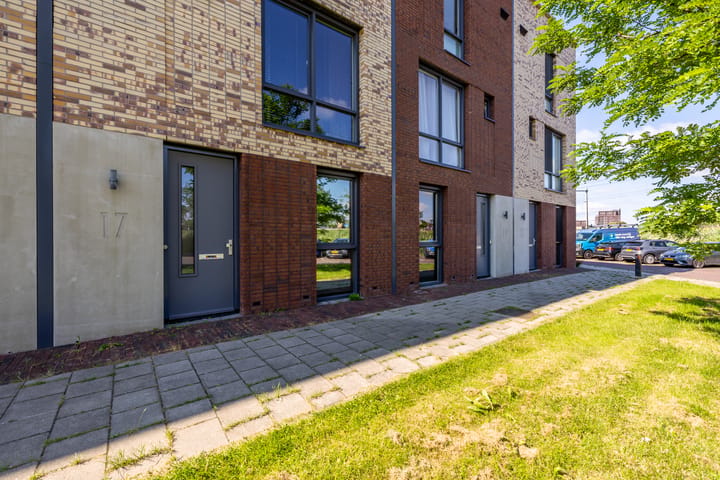 Tussenwoning te koop: Altair 17, Purmerend
