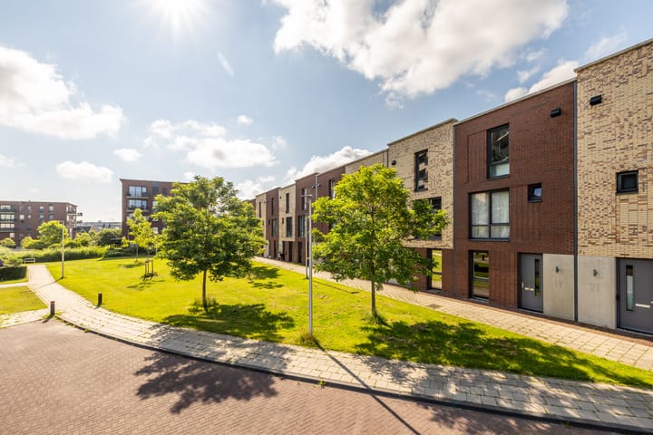 Tussenwoning te koop: Altair 17, Purmerend