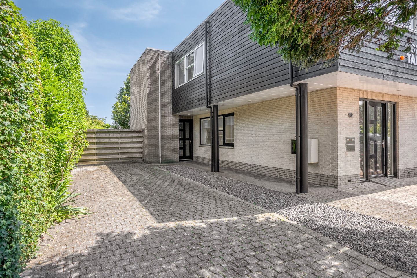 Bekijk foto 5 van Pastoor Willemsestraat 92