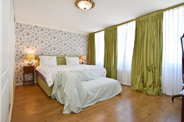 Appartement te koop: Houtweg 79, 'S-Gravenhage