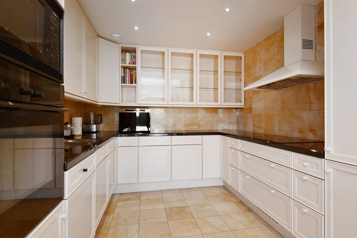 Appartement te koop: Houtweg 79, 'S-Gravenhage