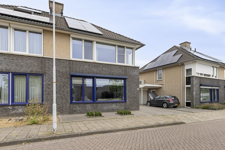 Foto 3 van Strausslaan 3