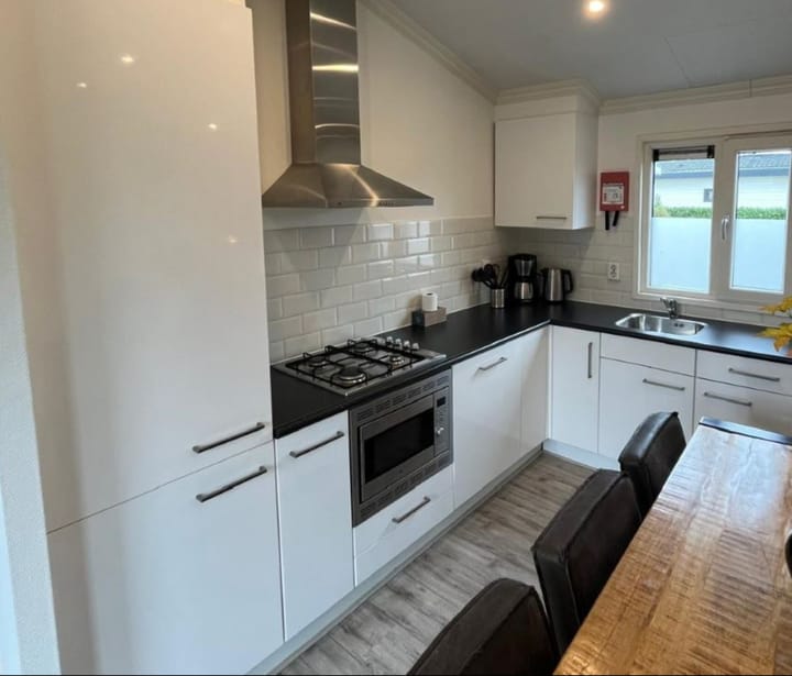 Vrijstaande woning te koop: Rijksstraatweg 186-395, Dordrecht