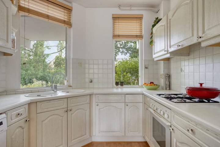 Tussenwoning te koop: Pluimzeggekreek 2, Leiderdorp