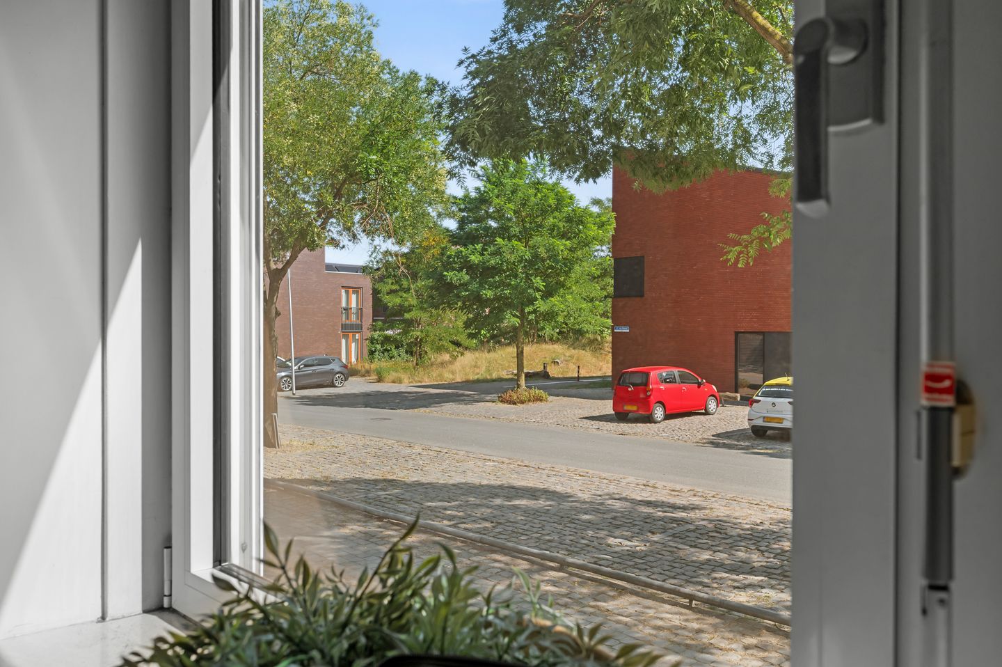 Photo 4 of Verlengde Kazernestraat 33
