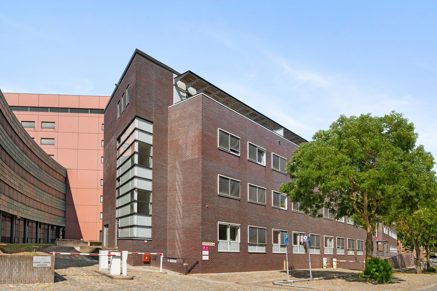 Photo 19 of Verlengde Kazernestraat 33