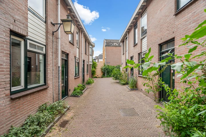 Tussenwoning te koop: Visscherssteeg 21, Utrecht