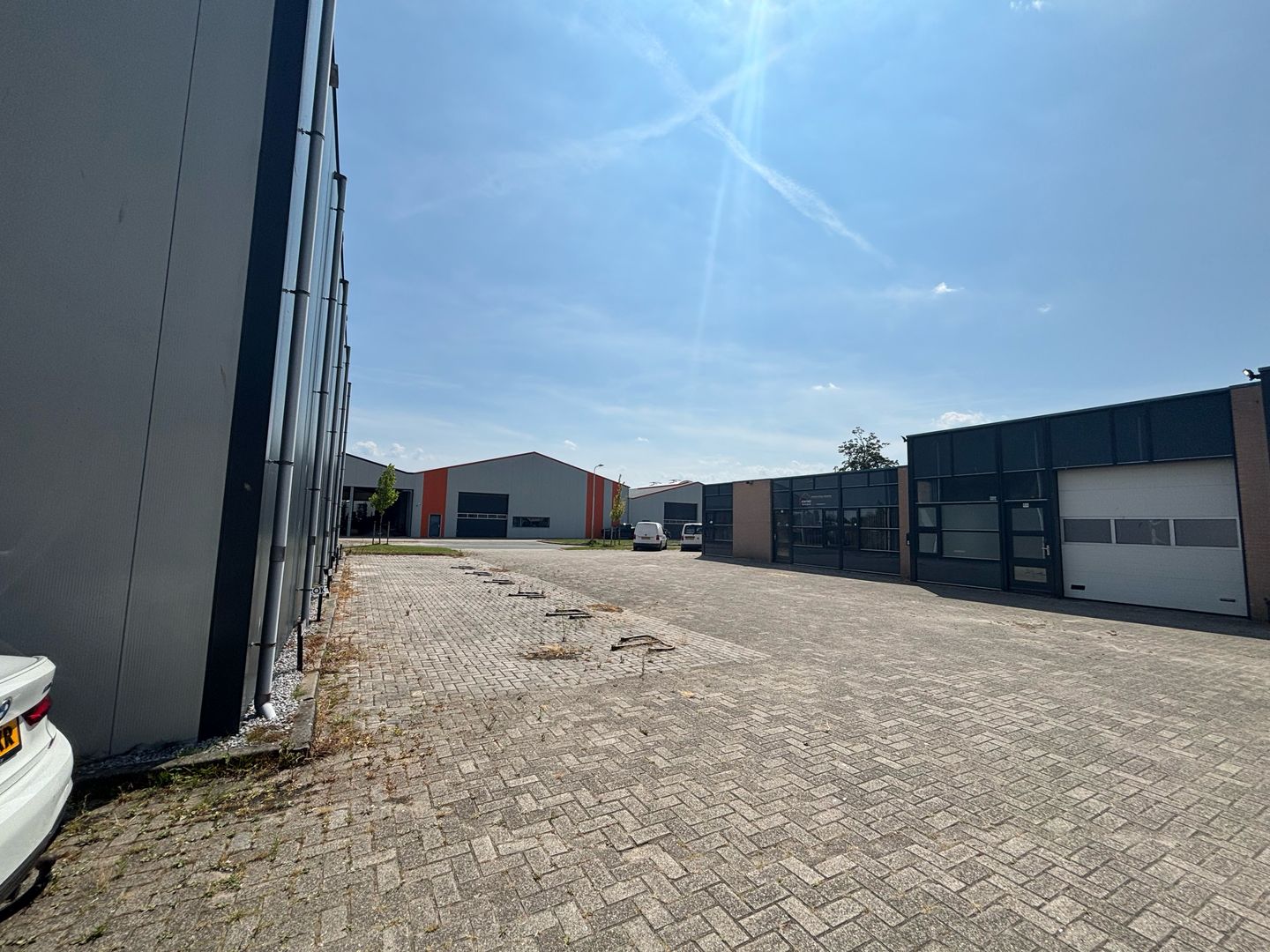 Bekijk foto 5 van Bedrijfsweg 76