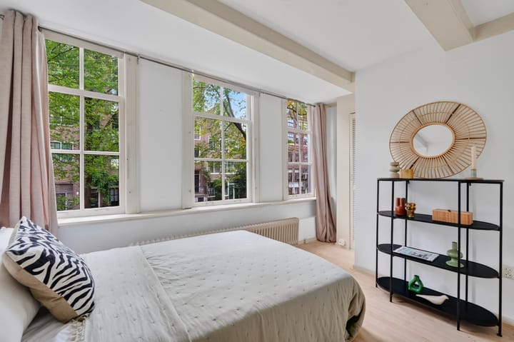 Studio te koop: Groenburgwal 38B, Amsterdam