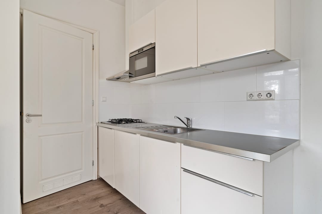 Photo 7 of Suze Robertsonstraat 83