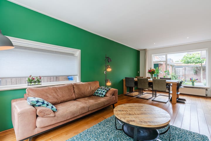 Hoekwoning te koop: Dr. Schaepmanlaan 30, Zwolle