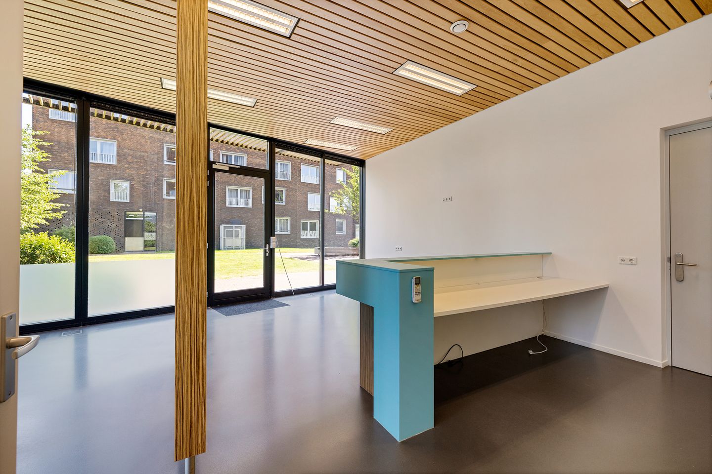 View photo 5 of Ubbo Emmiuslaan 245