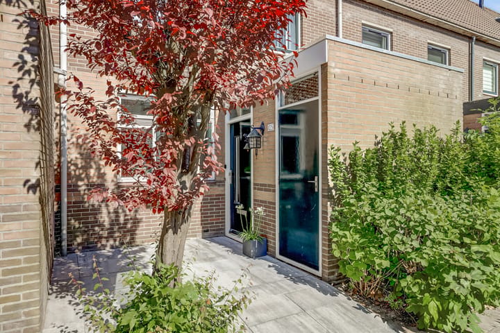 Tussenwoning te koop: Kraakstraat 105, Zaandam