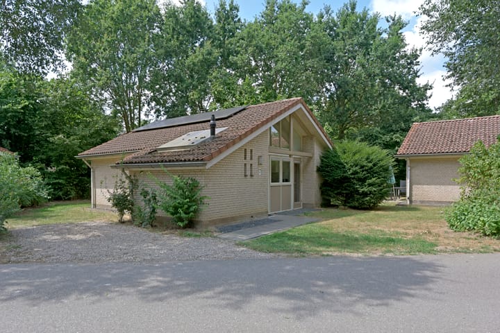 Foto 2 van Landweerswal 2-66
