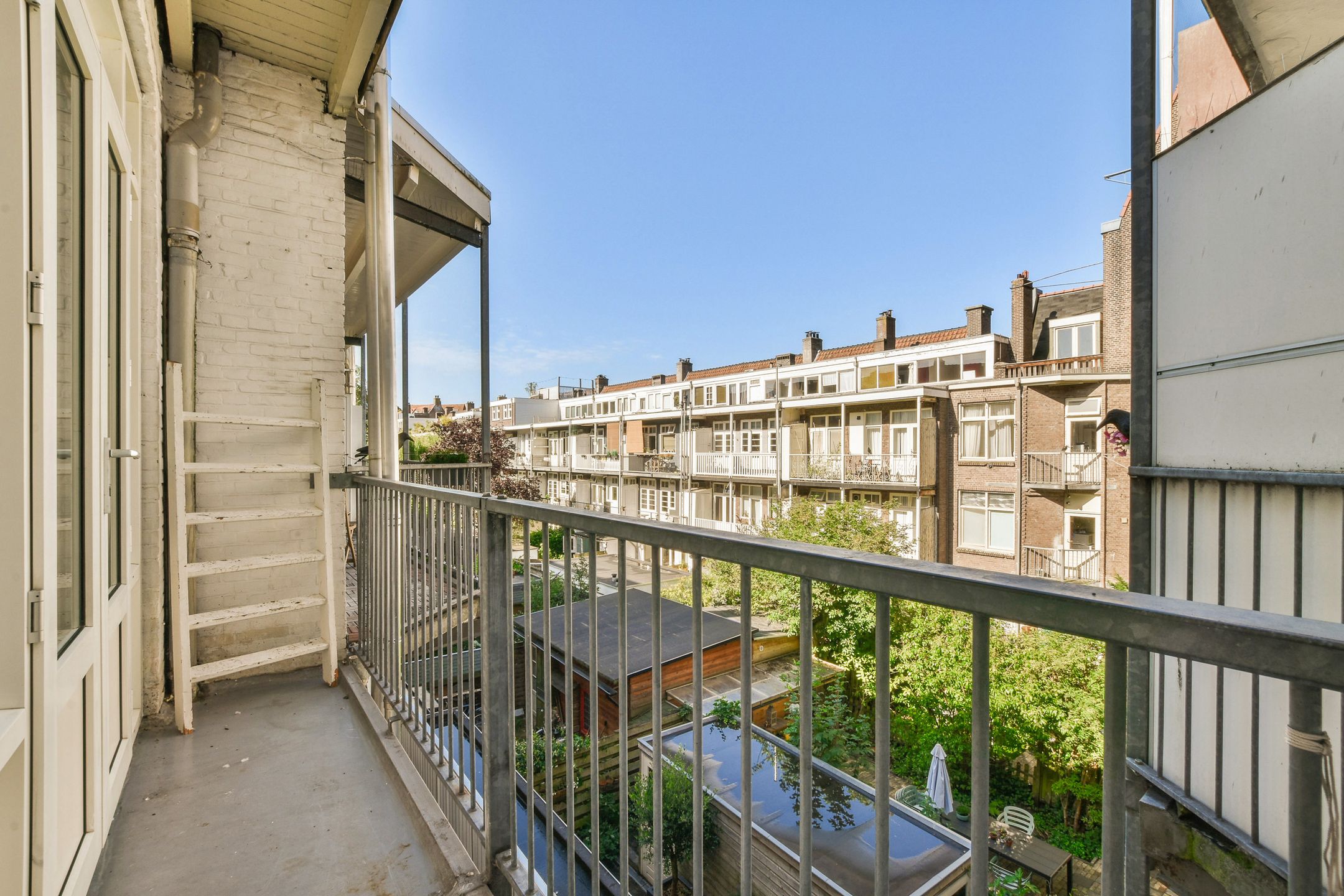 Photo 12 of Kromme Leimuidenstraat 4-2