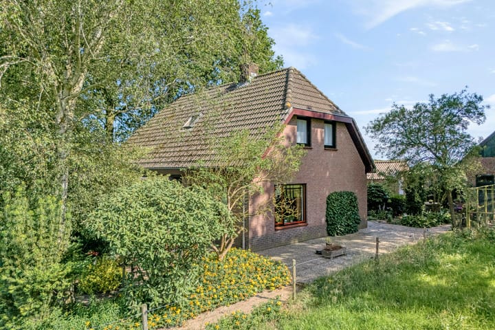 Vrijstaande woning te koop: Haansweg 1, Raalte