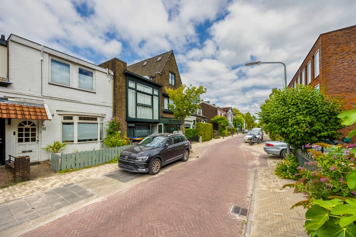 Photo 4 of Hoge Larenseweg 43-C