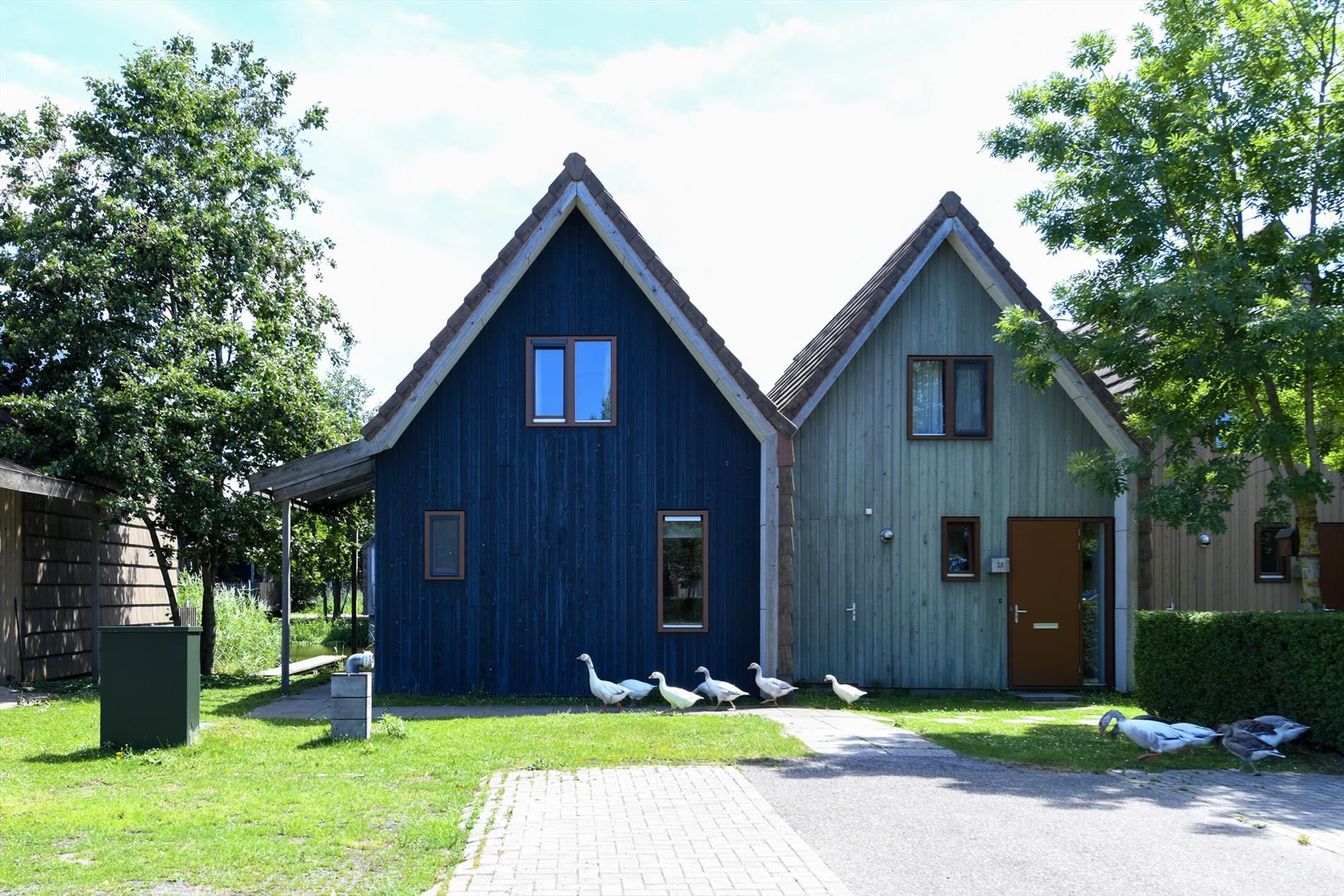 2-bedroom freehold villa in Reeuwijk — photo 2 of 5