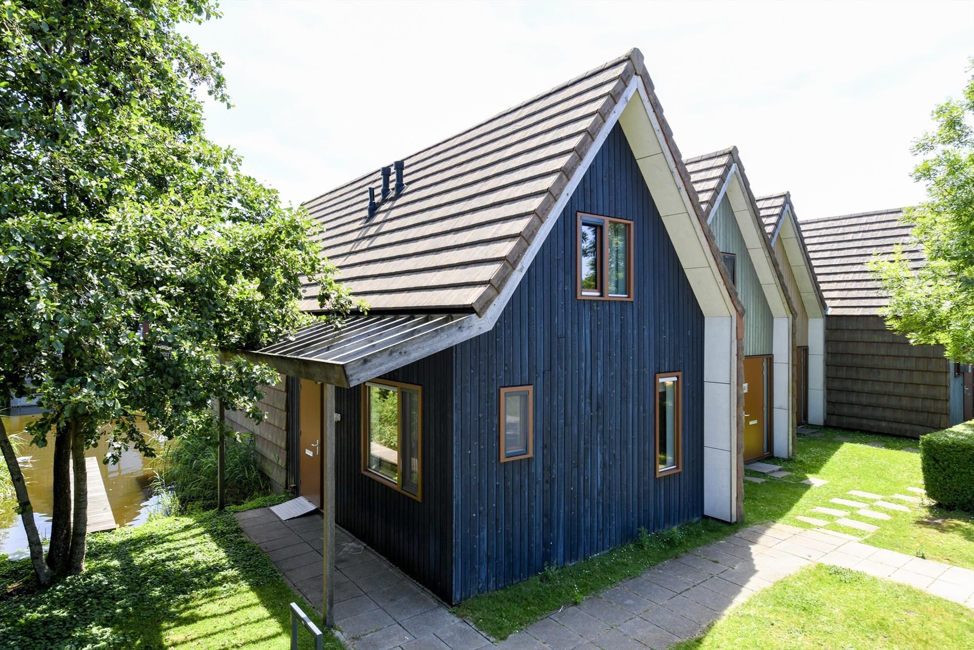 2-bedroom freehold villa in Reeuwijk — photo 3 of 5