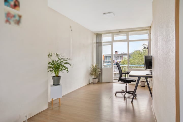 Appartement te koop: Prinses Beatrixlaan 292, Voorburg