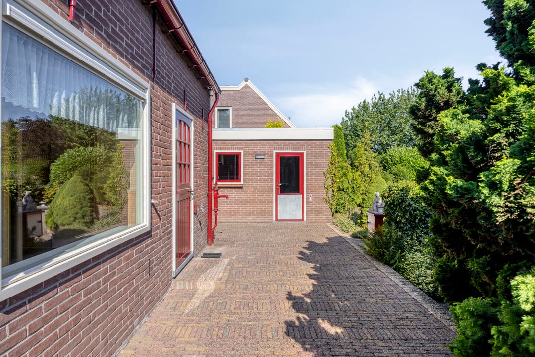 Photo 28 of Burgemeester van Campenhoutstraat 16