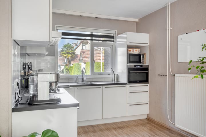 Tussenwoning te koop: Enkhuizenstraat 14, Arnhem