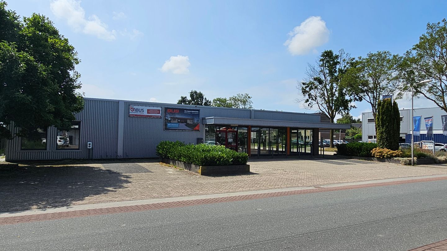 View photo 2 of Ds. Bleekerstraat 4