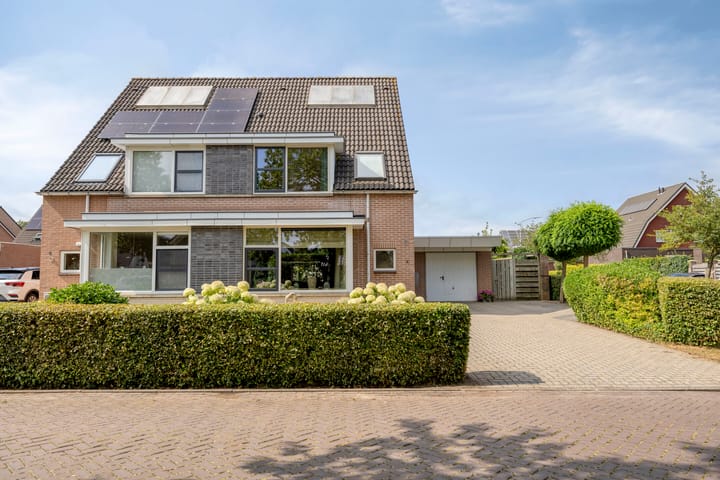 Twee-onder-één-kap te koop: Vuistbijl 2, Borger