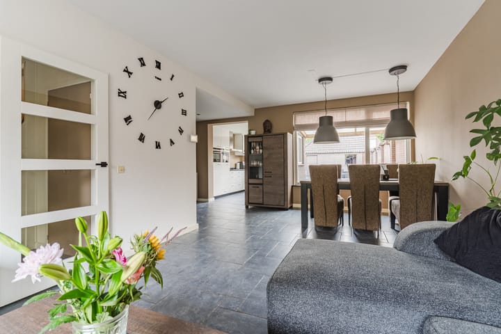 Tussenwoning te koop: Abtshof 68, Bergeijk