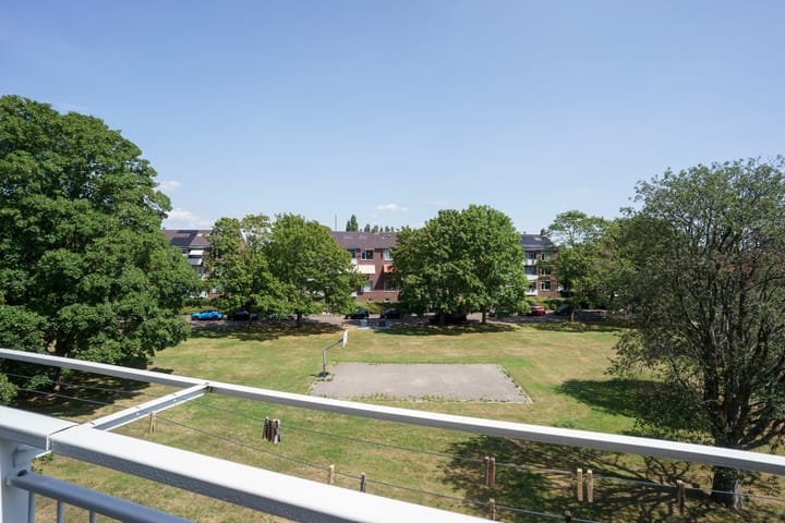 Appartement te koop: Van der Haertstraat 22, Delft