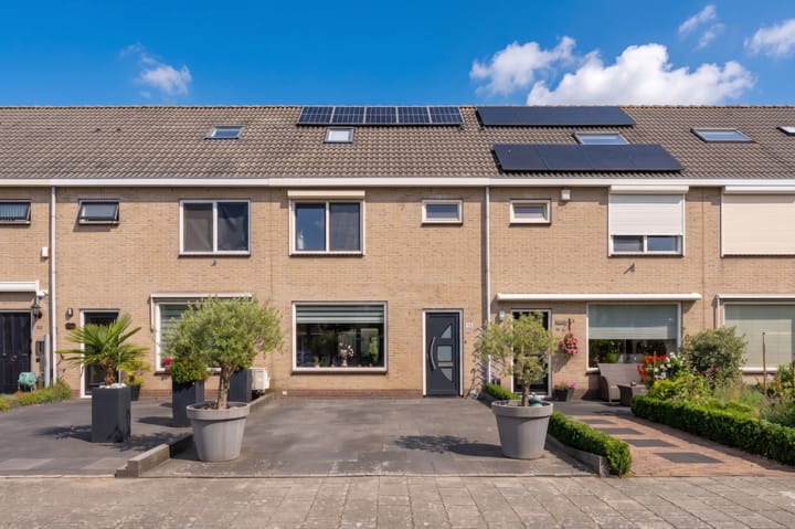 Tussenwoning te koop: Boeijer 36, Volendam