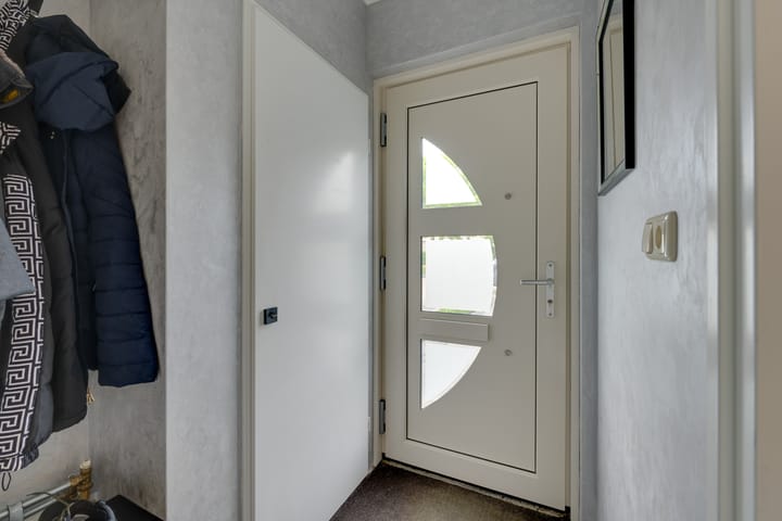 Tussenwoning te koop: Boeijer 36, Volendam