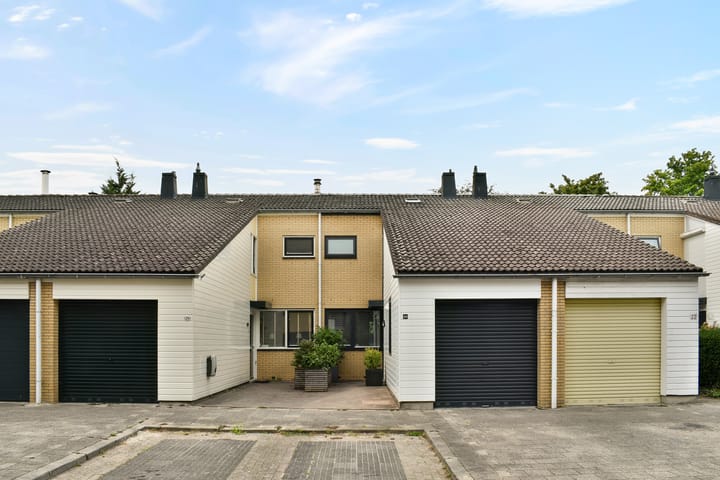 Tussenwoning te koop: Bartokstraat 24, Rhoon