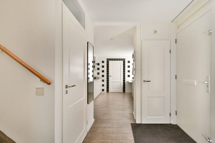 Tussenwoning te koop: Bartokstraat 24, Rhoon