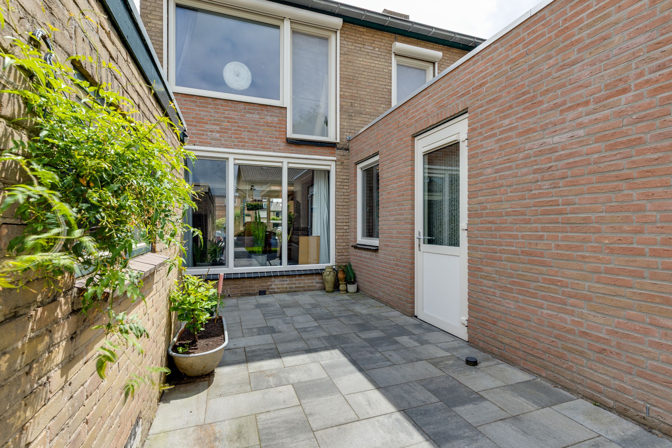 Photo 33 of Prinses Irenestraat 50