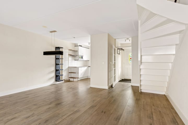 Tussenwoning te koop: Peperstraat 30, Almere