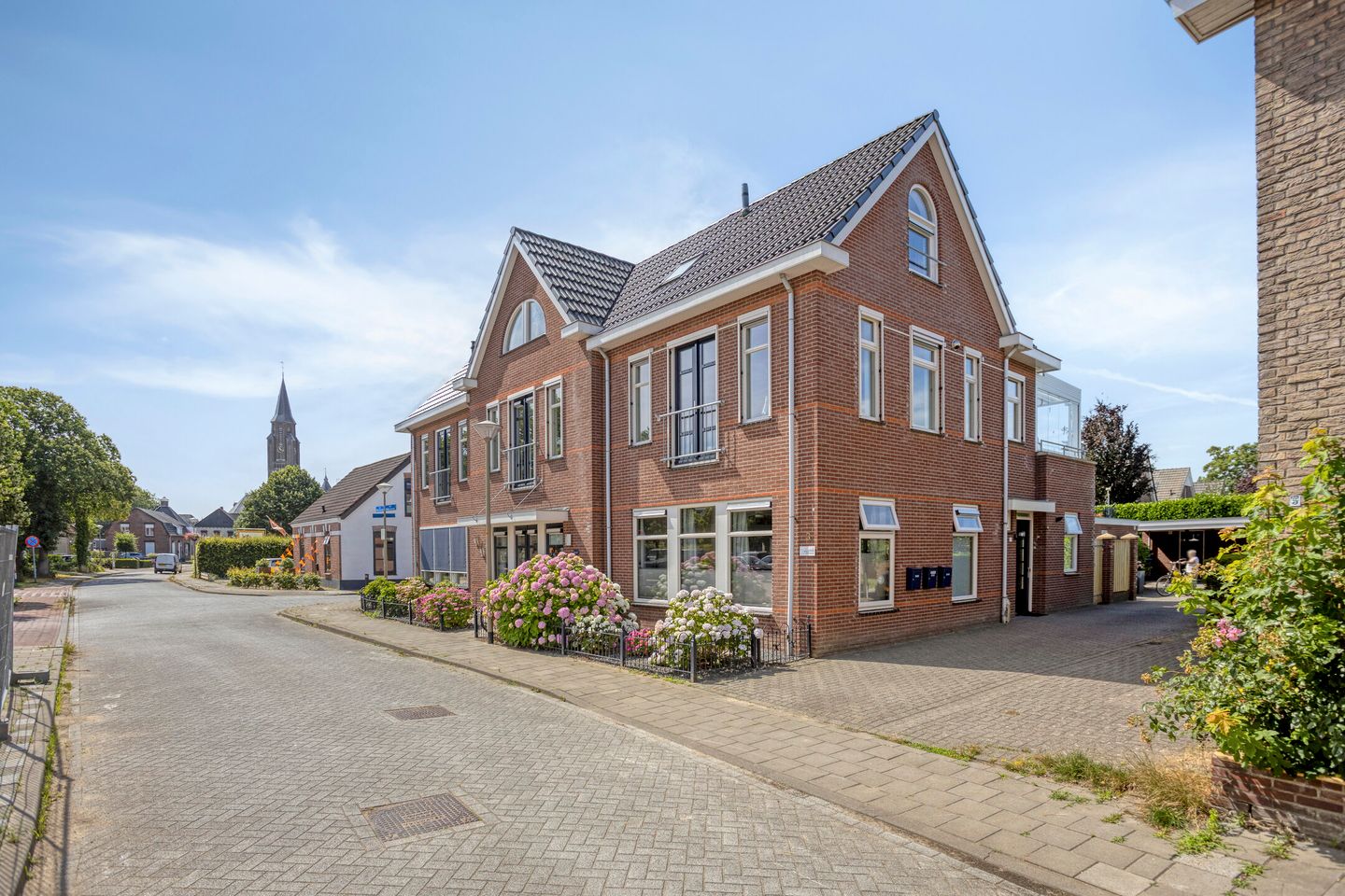 Foto 25 van Sint Willibrordstraat 3-0001