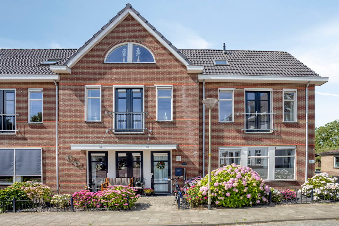 Foto 1 van Sint Willibrordstraat 3-0001