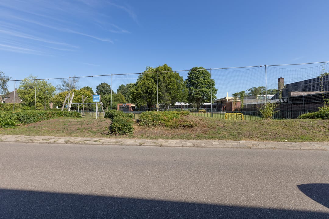 Foto 41 van Stationsweg 42