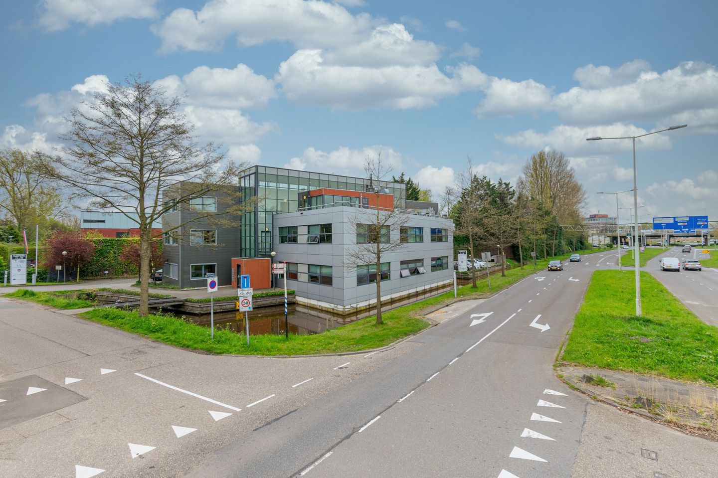 Bekijk foto 2 van Turfweg 71-79