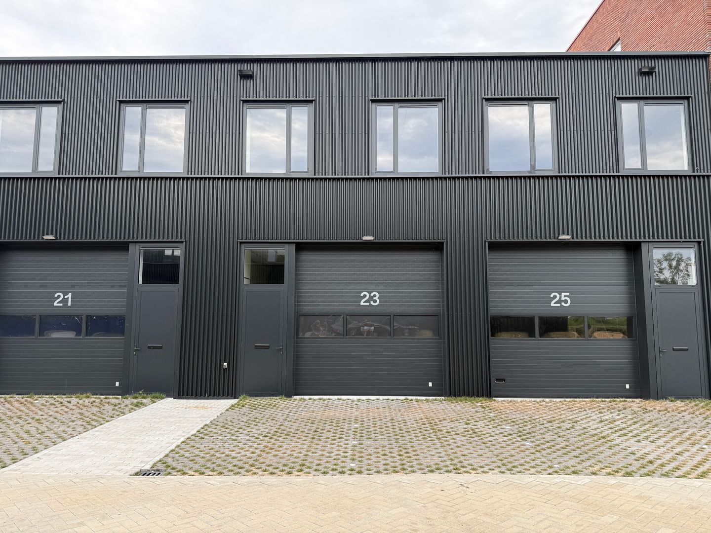 Bekijk foto 2 van Steur 23