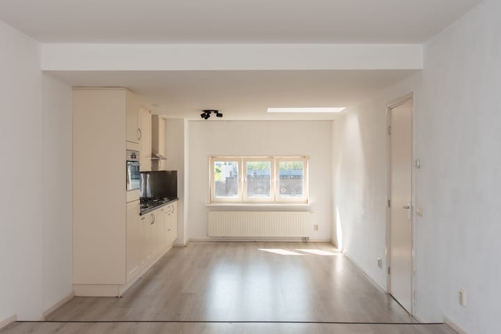 Appartement te huur: Karel Doormanstraat 144-4, Amsterdam