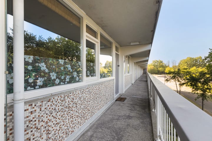 Appartement te koop: Bachplein 461, Schiedam