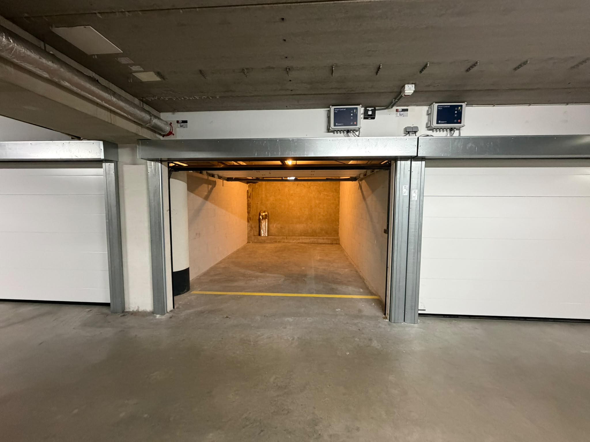 Photo 3 of Garagebox Kwakelkade 14 - A387/388